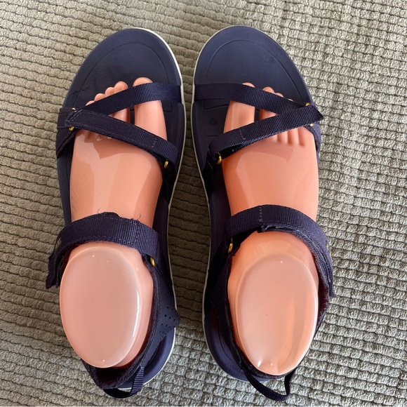TEVA Verra Purple 11 Women Ankle Strap Sport Sandals - Picture 7 of 12